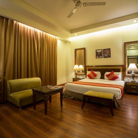 Hotel Picasso Paschim Vihar Delhi - Couple Friendly Local Ids Accepted Exterior photo