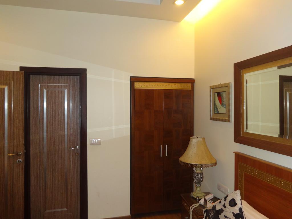 Hotel Picasso Paschim Vihar Delhi - Couple Friendly Local Ids Accepted Exterior photo