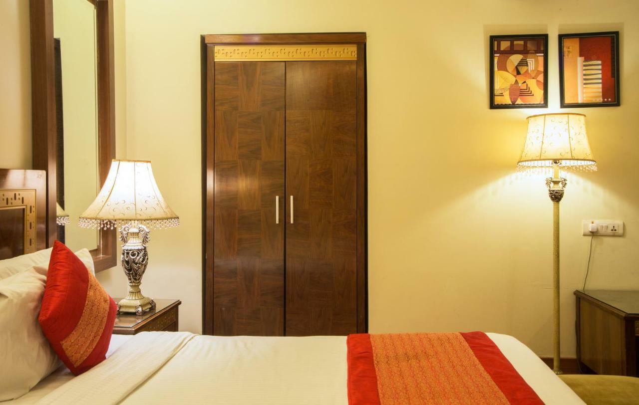 Hotel Picasso Paschim Vihar Delhi - Couple Friendly Local Ids Accepted Exterior photo