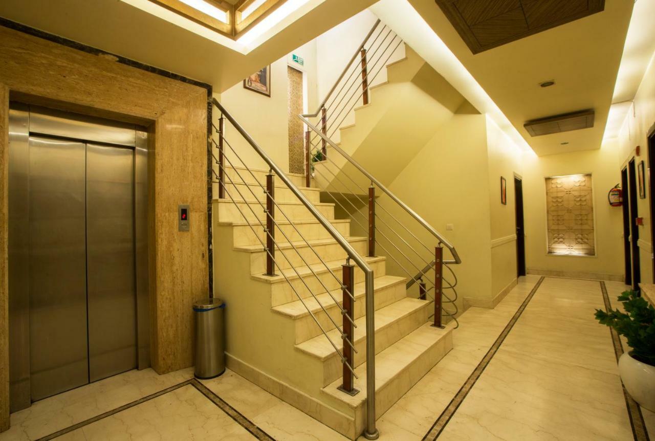 Hotel Picasso Paschim Vihar Delhi - Couple Friendly Local Ids Accepted Exterior photo