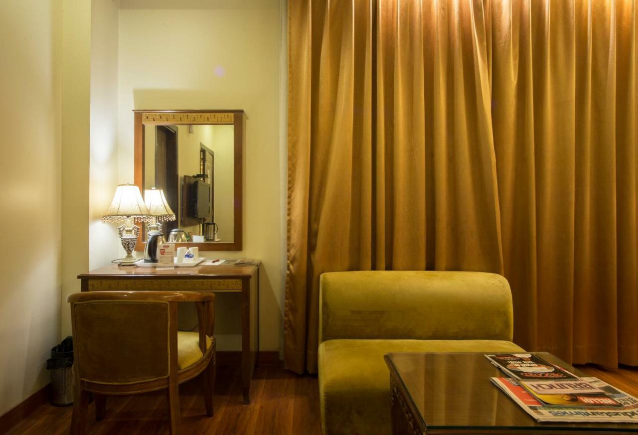 Hotel Picasso Paschim Vihar Delhi - Couple Friendly Local Ids Accepted Exterior photo