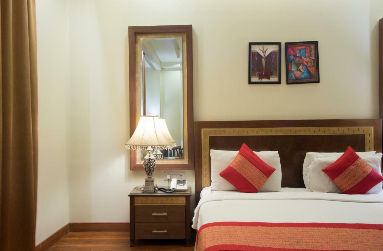 Hotel Picasso Paschim Vihar Delhi - Couple Friendly Local Ids Accepted Exterior photo