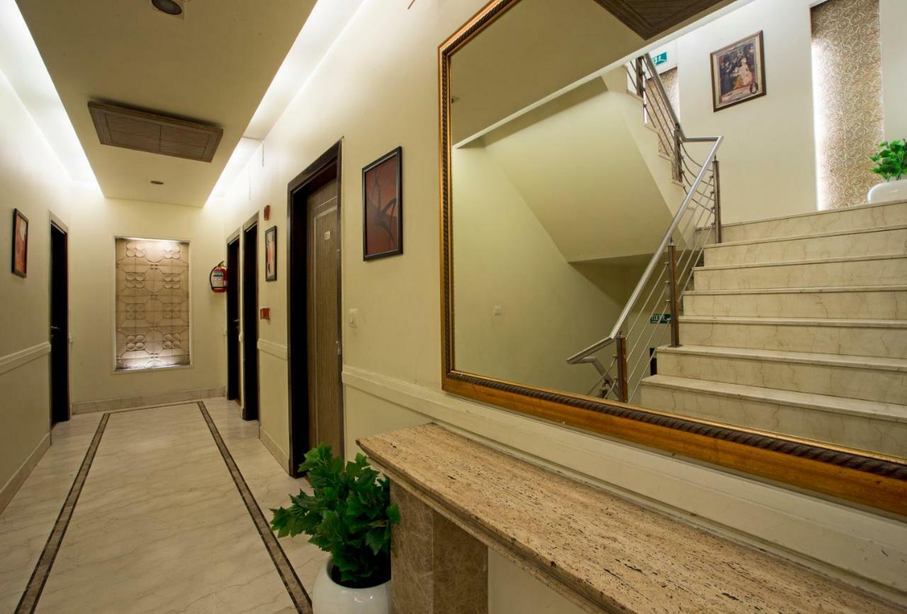 Hotel Picasso Paschim Vihar Delhi - Couple Friendly Local Ids Accepted Exterior photo